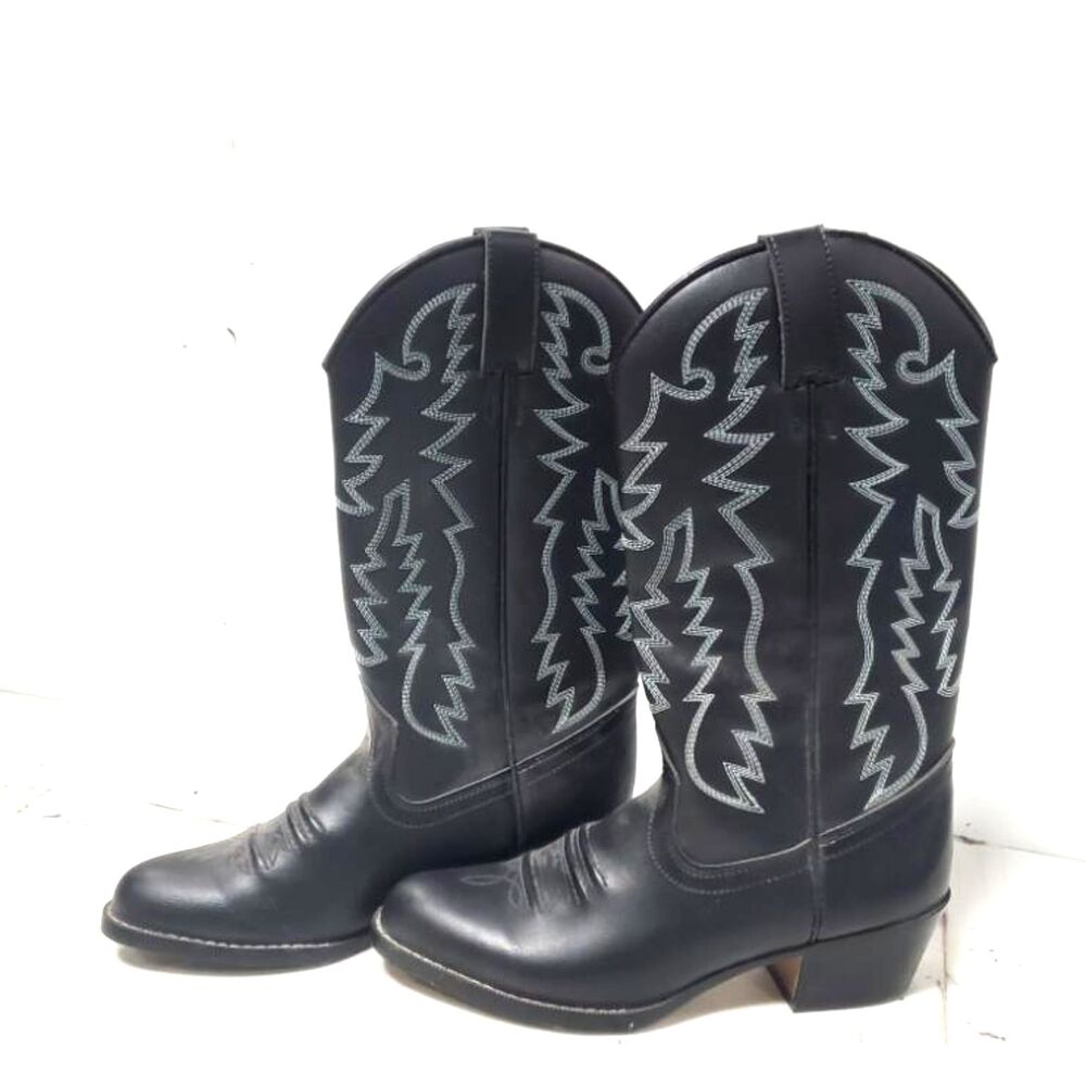 Western Plains Trading Company Men's 10 Black Embroidered Cowboy Western Boots